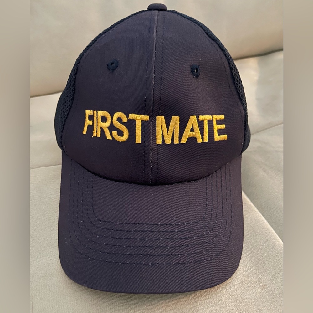 First Mate cap hat navy blue W/ embroidery yellow letters ADJUSTABLE great cond